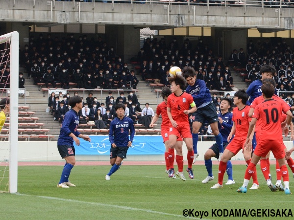 gekisaka's tweet photo. 阪南大DF高木践Vヘッドでホーム不敗継続!全日本大学選抜が全韓国大学選抜を下す
https://t.co/uGsv9KJPcL
#ゲキサカ #大学サッカー https://t.co/EQINUSDs5M