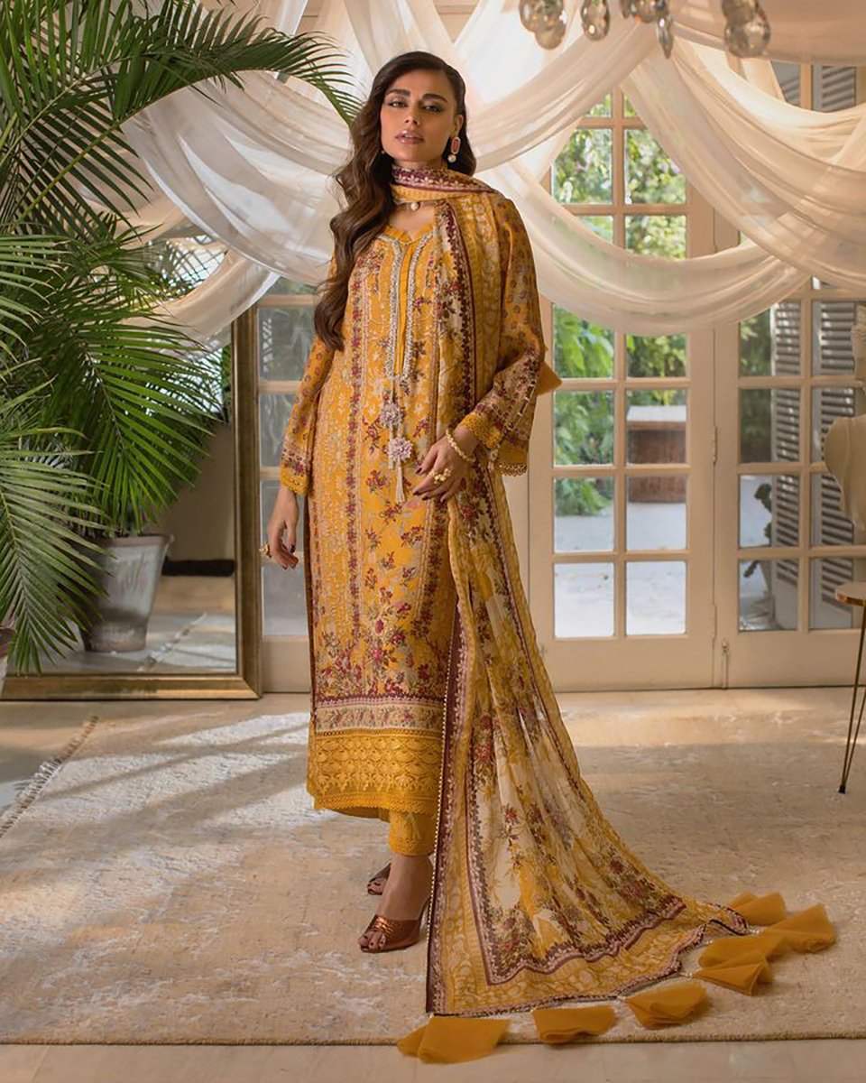 duraprints's tweet image. 🔃 #DigitalTextile printed Milena #Silk Shirt and Dupatta featuring floral print details on an Ochre canvas by @annusabrar

#Floral #Ochre #LuxurySilkPret #FormalWear 🌺👗🧵

#DigitalPrint #PrintService #PrintonDemand #AnnusAbrarOfficial #Fashion #Apparel

annusabrar.net/milena