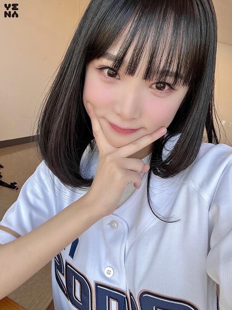 yenaens's tweet photo. THIS IS NOT CHAEWON YALL IT'S YENA 😭 https://t.co/mThLaTayVL