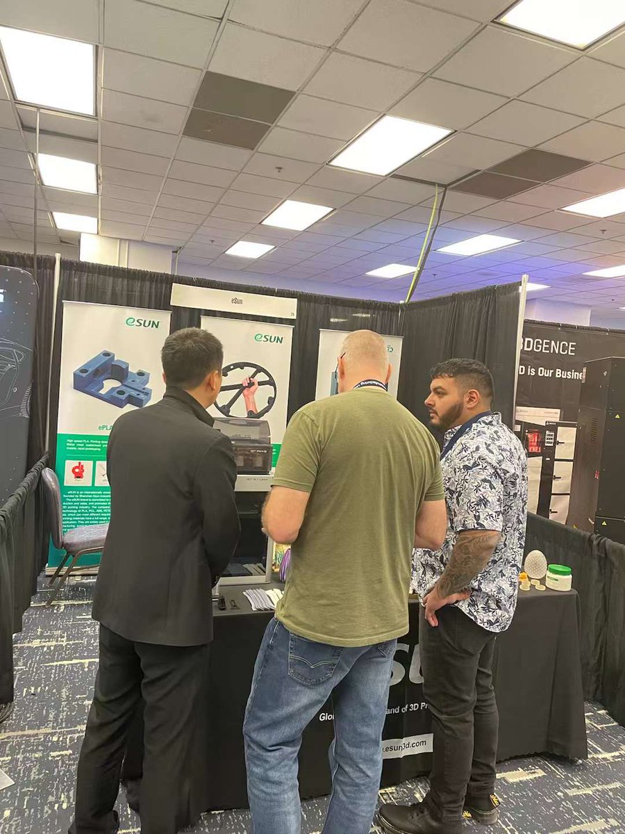 esun3dfilament's tweet photo. The #AMUG #3dprinting #conference was successfully held in Chicago. eSUN is glad to meet our old and new friends here 💚 3D makers, we are happy to be here and looking forward to seeing you next time😉 
.
.
#3dprint #esun #3dconference https://t.co/YXgTZ0MgMO