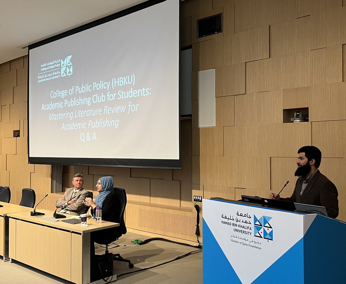 policyCollege's tweet photo. "Mastering Literature Review for Academic Publishing" session was conducted by #CPP on 20 March.
Students from across @HBKU colleges attended &amp; explored how to conduct a literature review systematically,find research gaps,search for information strategically, &amp; manage references https://t.co/kXl6XUdXvH