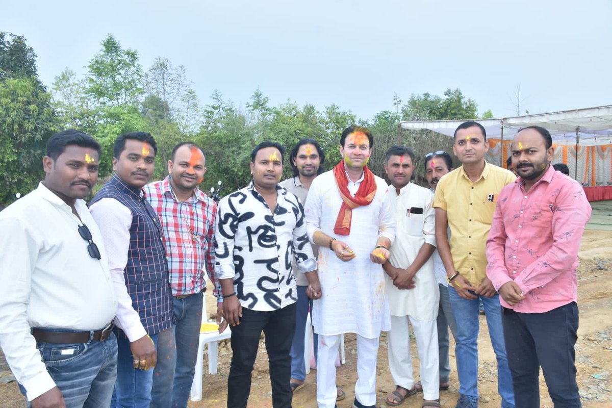 BisenVishal's tweet photo. होली मिलन समारोह २०२३ https://t.co/PGsGrlpQwp
