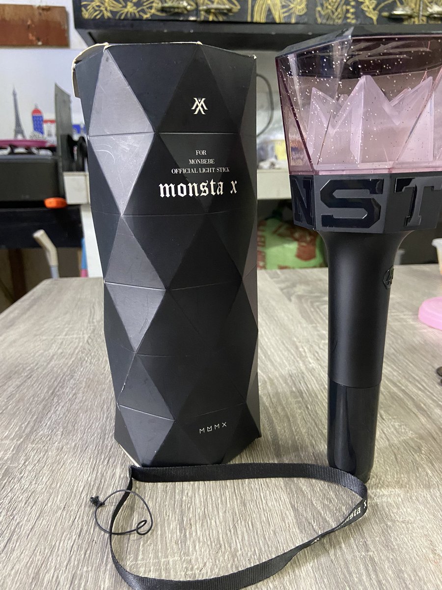 Rhain0123's tweet photo. PLS RT!

WTS LFB PH ONLY 

Monsta x Ver. 1 ₱3000
SuJu lightstick Ver.2 ₱1,800
MOD: LBC and can do meet up at Sm north area
MOP: Gcash or bank

Prices are negotiable but please no lowballers

#MonstaX #SuJu #SuperJunior #Lightstick #Monbebe #Elf https://t.co/qigGTo8QnH
