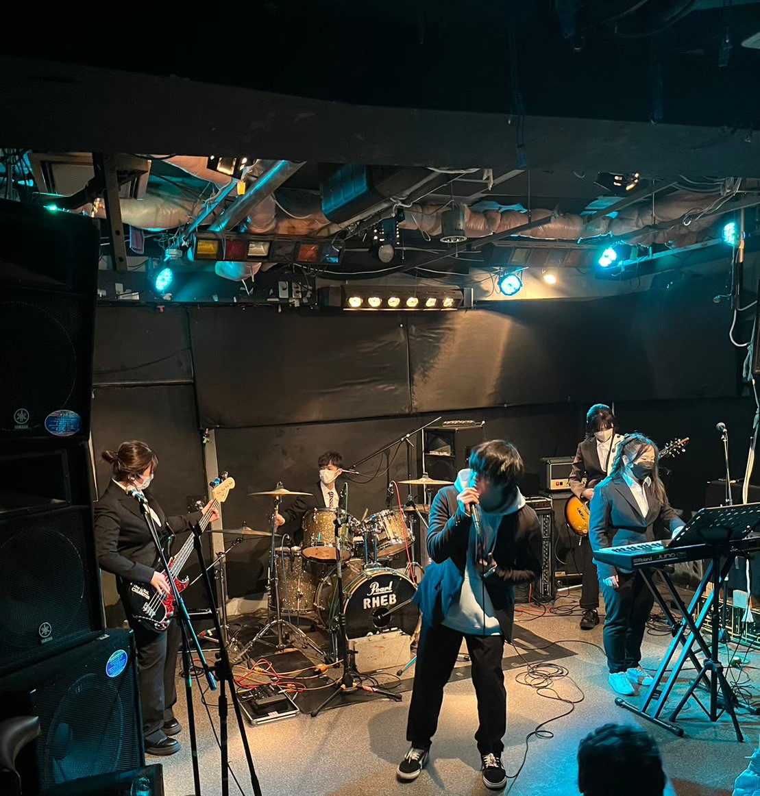 freizeit_ngu's tweet photo. 卒業ライブ
#奈良学園大学 #NGU #軽音 https://t.co/AO5GcPeHlA