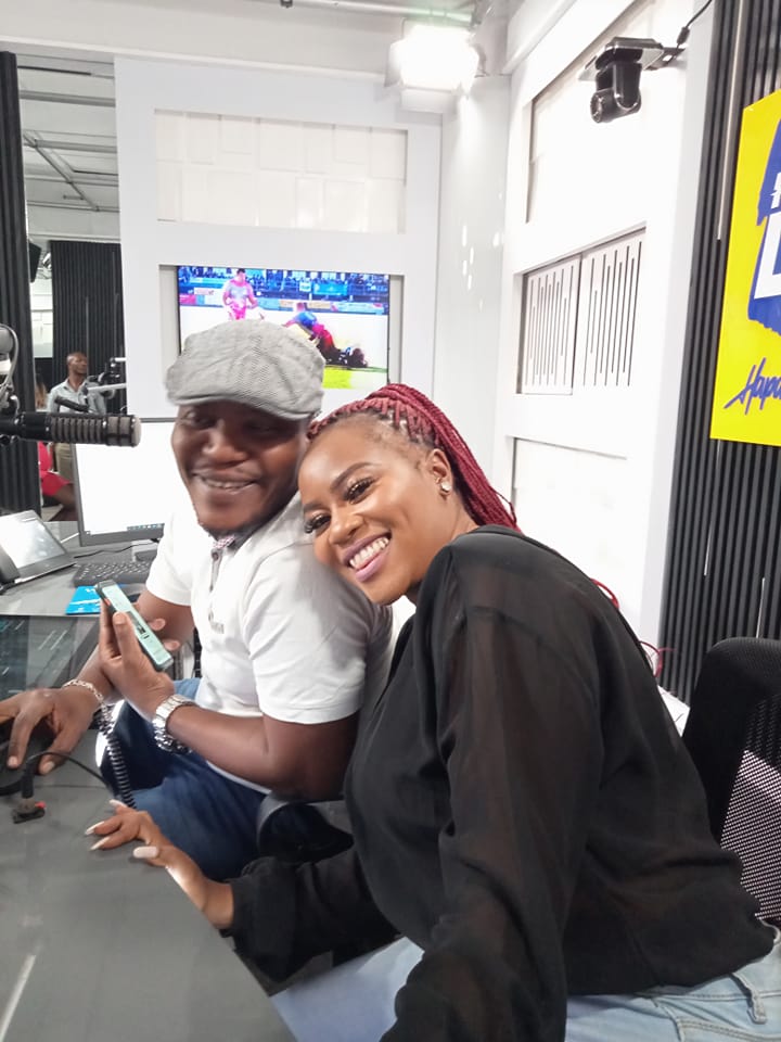 Aaaawww😍 show us a better radio breakfast show duo. #Breakfast47 na <a href="/emmanuelmwashu1/">emmanuel mwashumbe</a>  @Chigomkamburi  #Radio47 #HapaNdipo