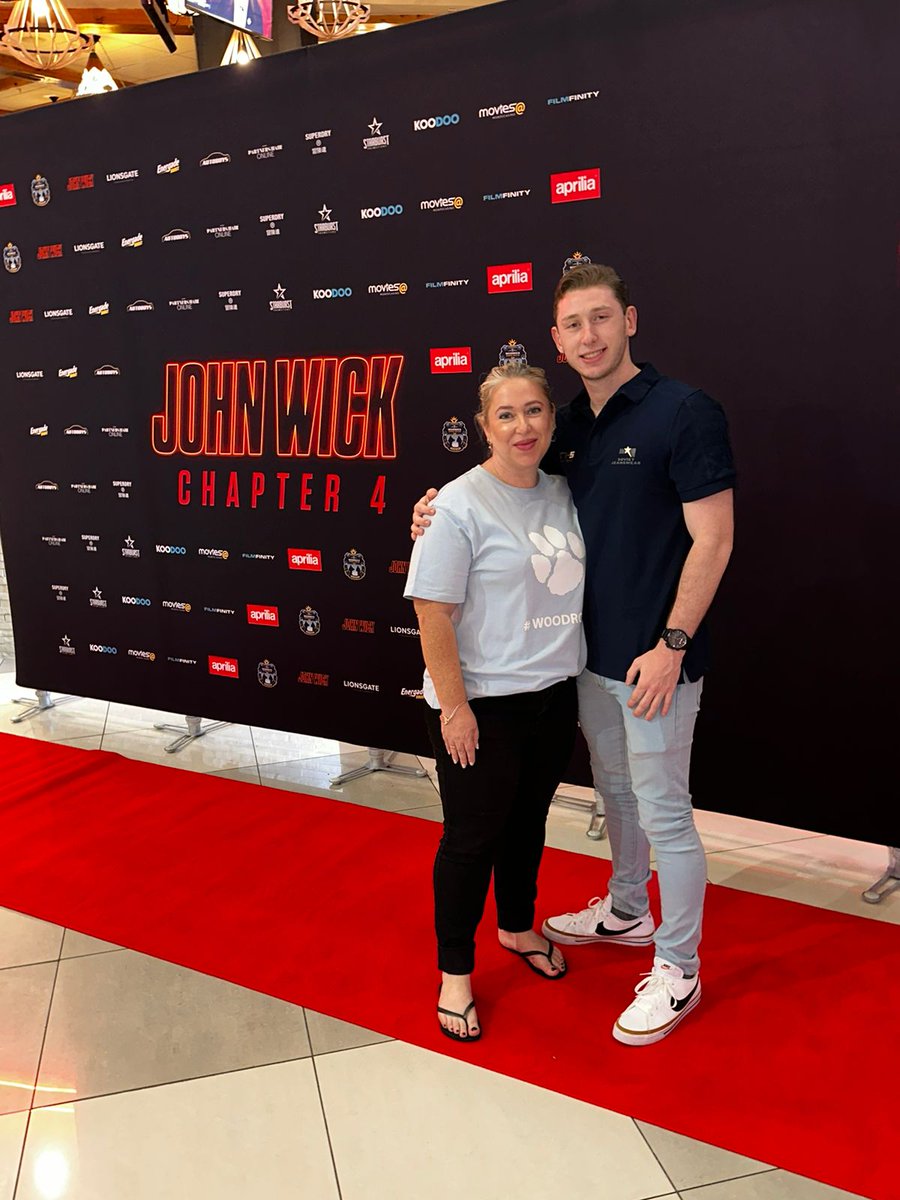 I am so privileged to have been able to go to the #JohnWick4SA premiere 

The movie itself 10/10. The experience even better!

Thank you for a truly special evening! @GaloreSA @MONTECASINOZA @StarburstPromo 

#GaloreSAEntertainment
#UnfoldGSA
#GaloreSAmovies
#JohnWick4SA