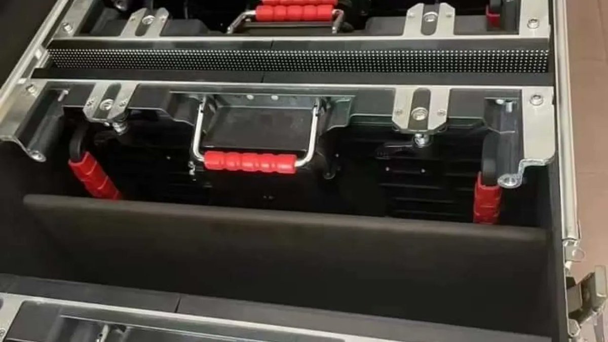 abbyleddisplay's tweet image. Rental indoor P3.91 led dispkay
🌟Refresh Rate 3840hz
🌟Scan :1/16S
🌟LED hongshengSMD2020
🌟cabinet 50*100/50*50
🌟brightness&amp;gt;900CD/SQM
Welcome any inquires.
☎️whatsapp/wechat:+8613828816997
#leddisplay #ledmodule #ledbillboard #ledscreen #rentalledscreen