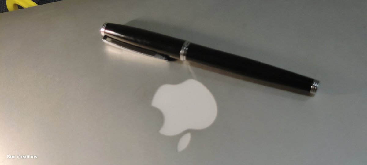 innn0centdevil's tweet photo. Who else loves ink pens....I love the feel of using it.... https://t.co/kKR0TZKbzi