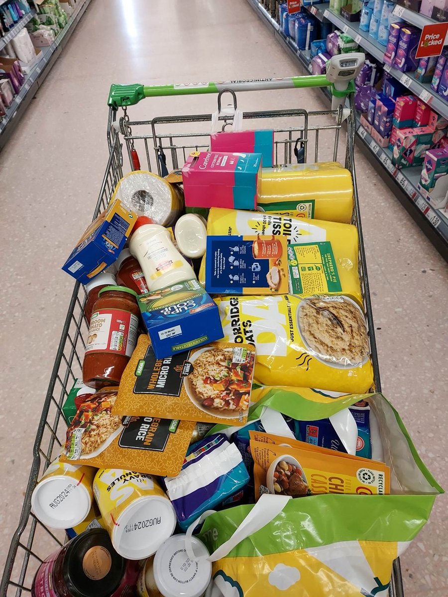 BirchwoodSC's tweet photo. Β£150 Honesty Library Donation.
This past week we donated Β£150 worth of
items to the Warrington food banks
collection inside Asda.
Thank you to everyone who drops off books & leaves a library donation π
#birchwood #warrington #community #honestylibrary #charity https://t.co/nhNps222kD