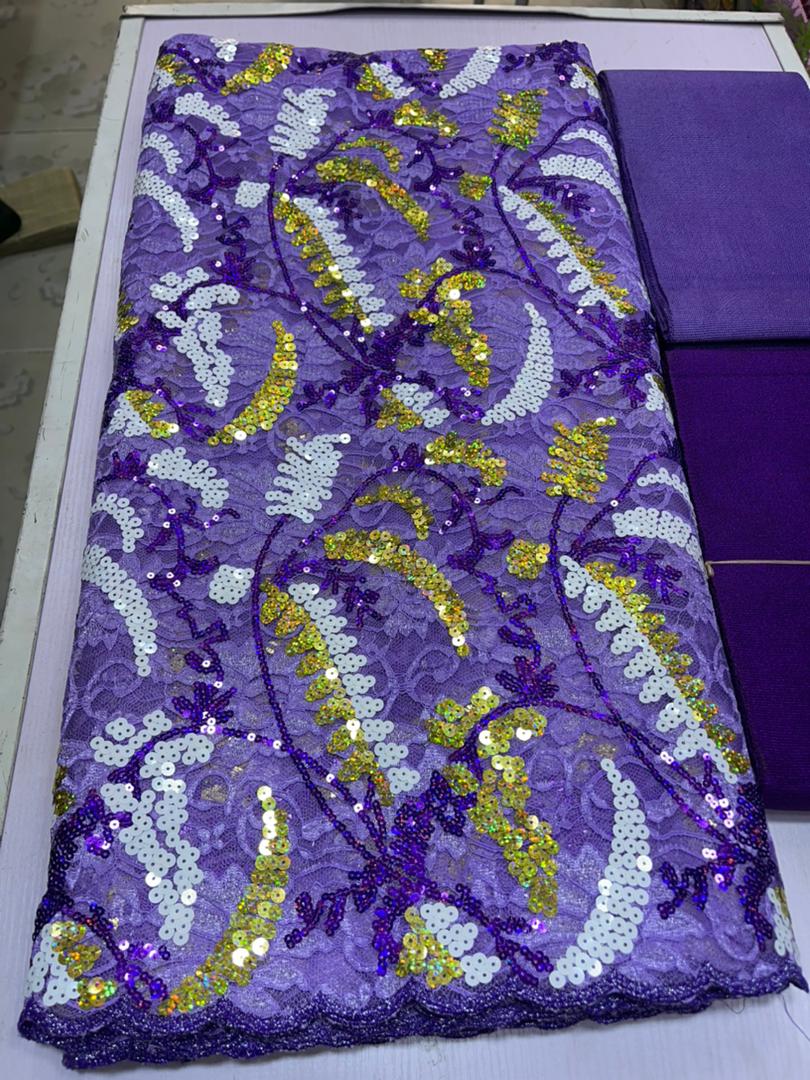 Tolahub's tweet photo. SEQUINS 

₦48k for 5yards 

Available in different colors 

Available for ASOEBI 

Location: Ibadan

Nationwide delivery https://t.co/bHnSqLkcse