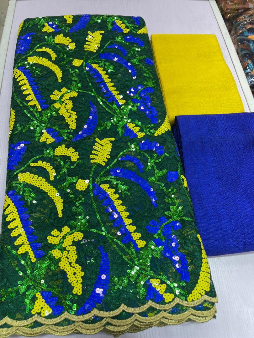 Tolahub's tweet photo. SEQUINS 

₦48k for 5yards 

Available in different colors 

Available for ASOEBI 

Location: Ibadan

Nationwide delivery https://t.co/bHnSqLkcse