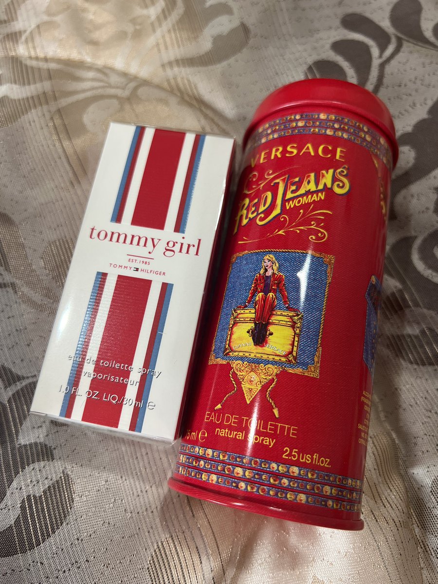 pr3tty78's tweet photo. Alhamdulilah perfume dah selamat mendarat . https://t.co/bl4LExrQWr