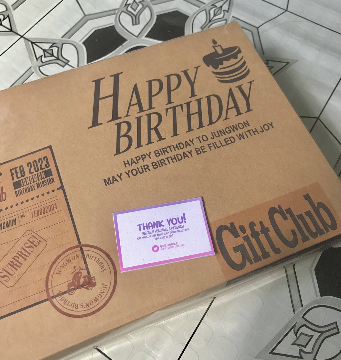 lovesJAYWON_'s tweet photo. Thank you for the smooth transaction and for packing it securely 🫶 open ko nalang sya if depress na ako sa review for the board 😆 #SellestialFeedbacks https://t.co/qh5xGijUJy