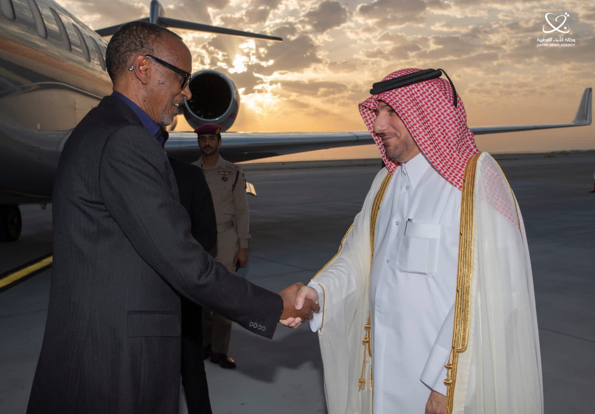 rbarwanda's tweet photo. JUST IN
President #Kagame is currently on a working visit to Doha where he will have a meeting with His Highness the Amir Sheikh @TamimBinHamad to discuss the current areas of bilateral partnerships between #Rwanda and #Qatar.
#RBANews 
📸: @QNAEnglish https://t.co/pTHZByGAJx