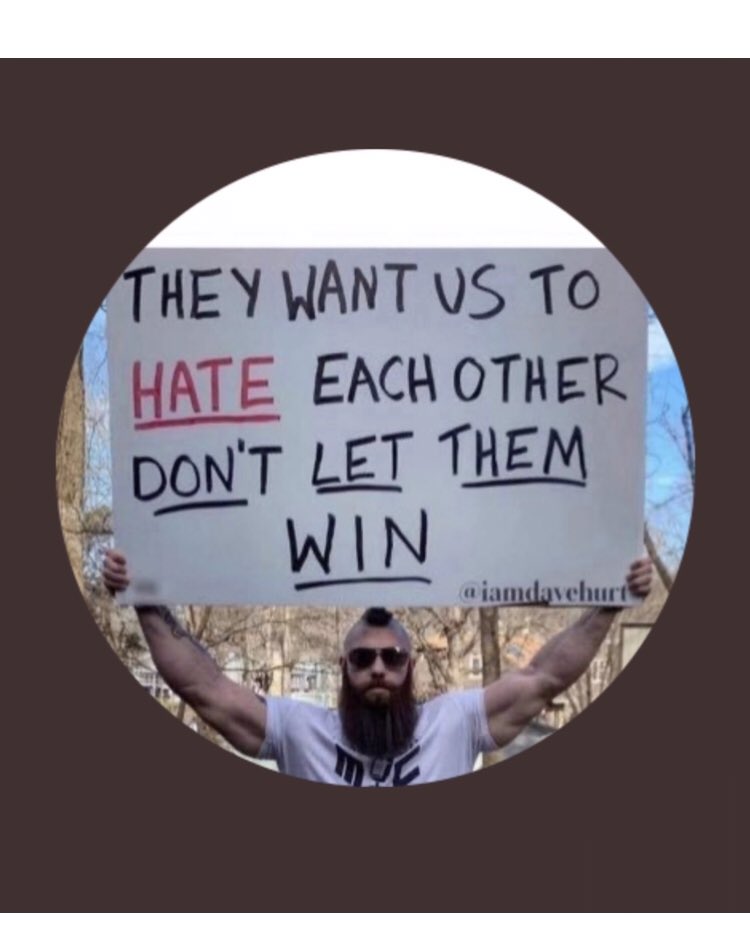 Aludnew's tweet photo. @81Elronnyo @FredyFrettchen Die #Kinder sind immer nur ein #Abbild der #Gesellschaft  #Hartz IV hat uns dazu gemacht! https://t.co/fjXqgXUg2c