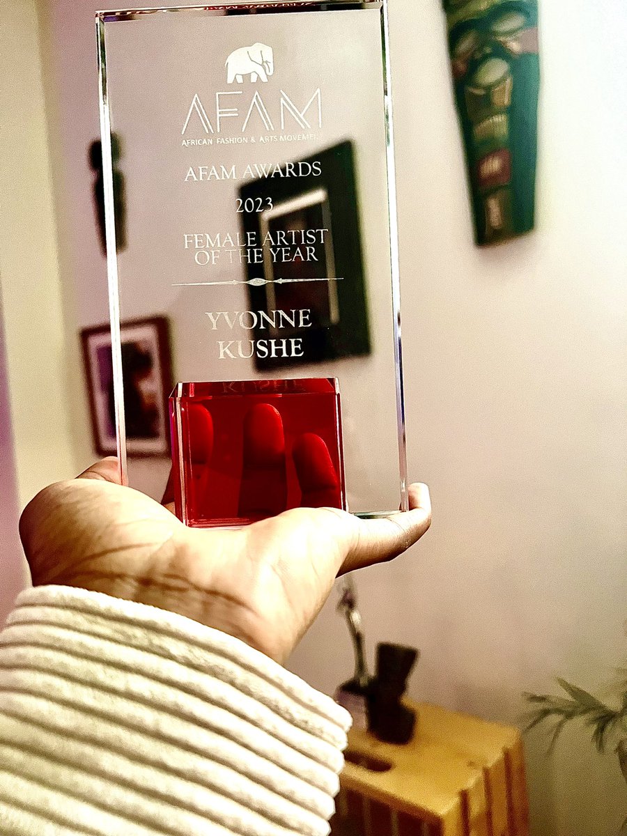 kushemusic's tweet photo. I WON, I’M WINNING, I WIN! 🏆🥇
FEMALE ARTIST OF THE YEAR!! 🇨🇦
Next stop Junos☺️ https://t.co/bG4ISXRbRC