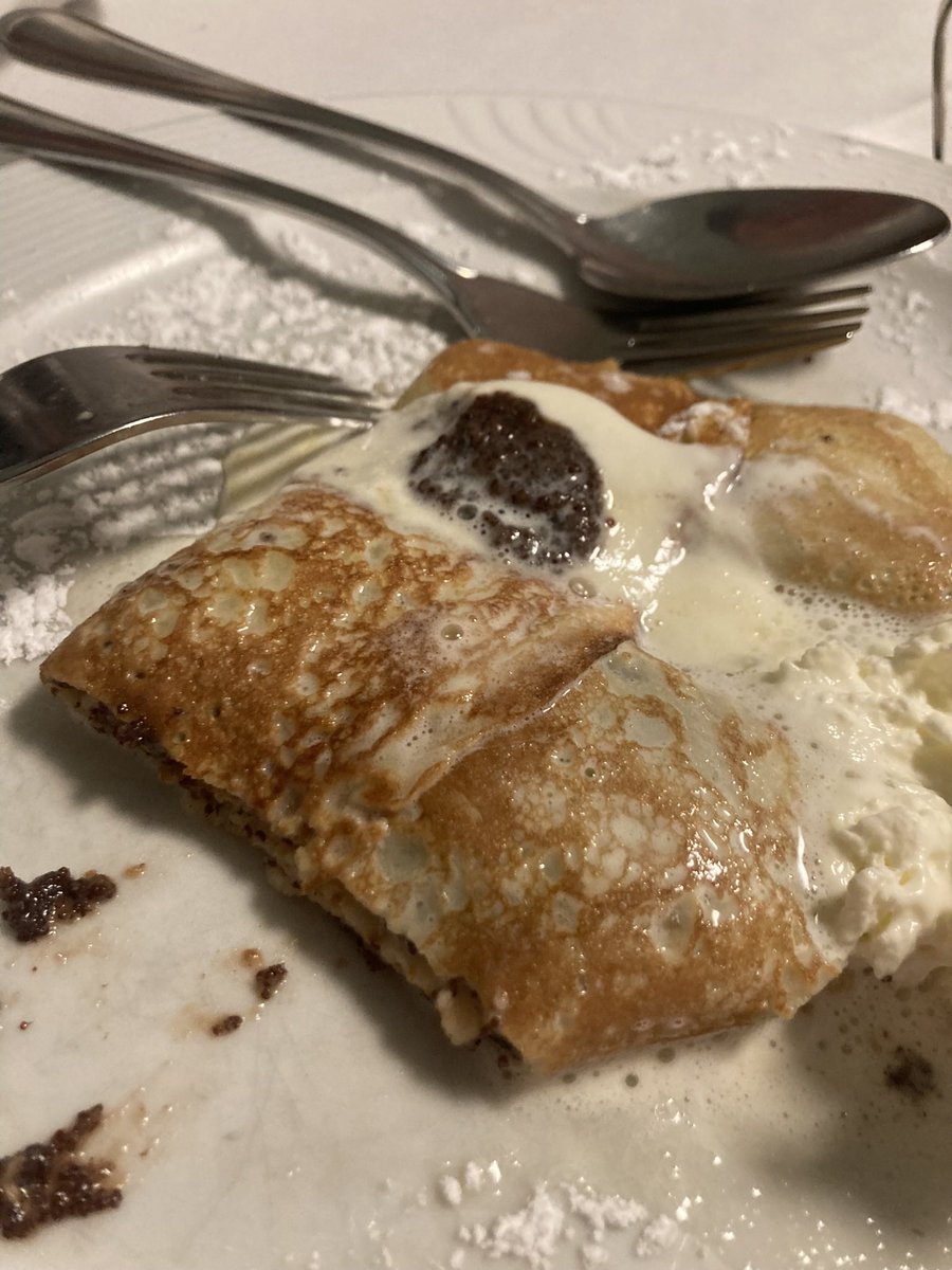 e_westermann's tweet photo. Eine besonders leckere Variante Böhmischer Mohnpalatschinken #Mohnkuchen https://t.co/OUM4SvBuuC