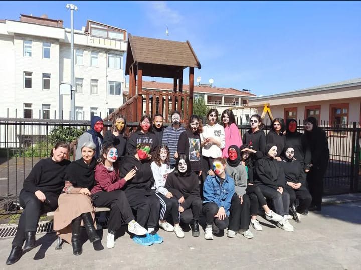 MithatpasaM's tweet photo. 🌸🌸Okulumuzun çocuk gelişimi alanı.  okul öncesi yüz boyama etkinliğinden 🌸
@istanbul_MTE
@istanbulilmem
@uskudarmem https://t.co/ozWdYGnn9r