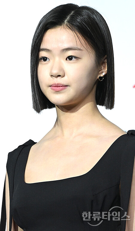 koreavibenews's tweet photo. [📷] 230321 '길복순' 제작보고회
Movie 'Kill Boksoon' press conference

🖇 https://t.co/qOz8jLGBX3

#김시아 #KimSia 
#길복순 #KillBoksoon #넷플릭스 #Netflix 
#한류타임스  #HanryuTimes https://t.co/USrUEJzPAv
