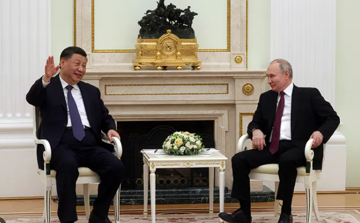 T_Bortkiewicz's tweet photo. Dziś rozmowy Xi Jinpinga z Putinem o gospodarce. Ten cytat 🇷🇺 analityka zrobił mi dzień 👇
"Logika wydarzeń nakazuje nam w pełni stać się chińską kolonią surowcową, Nasze serwery będą od Huawei. Będziemy głównymi dostawcami wszystkiego dla Chin. Będą dostawać gaz z Siły Syberii. Do końca 2023 r. 🇨🇳 juan będzie naszą główną walutą handlową".