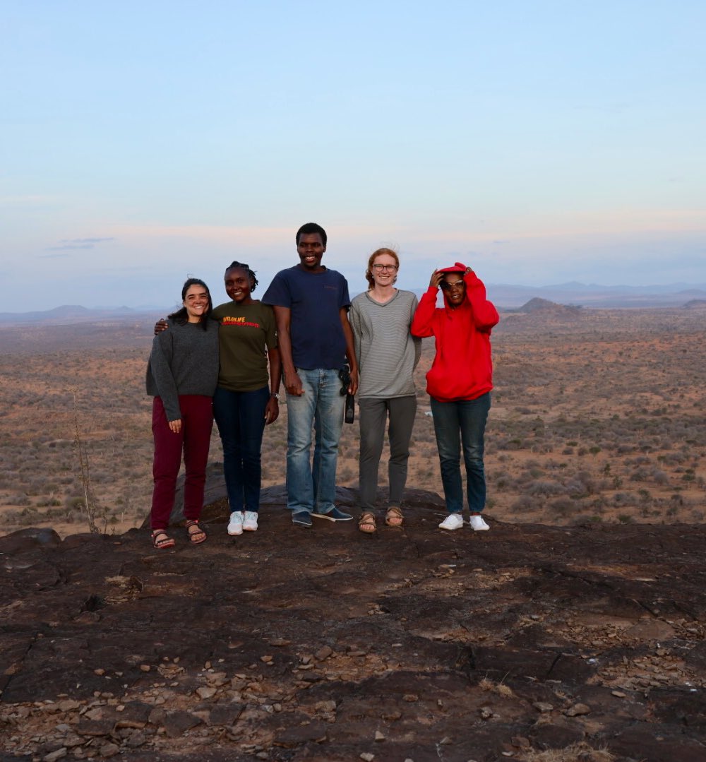 Jasallnutt's tweet photo. A belated thank you and farewell to the guineafowl and the guineafowl team for having me at @MpalaResearch for the last few months. Loved every second - made new friends and learnt so much! https://t.co/MJlDc0b3W7