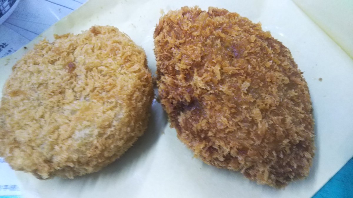thatha7a's tweet photo. 高座豚手作りハム@淵野辺。肉まん。中の餡も皮もかなりうまい。また食べたい。 
https://t.co/9Xvcf8D6pK #tabelog https://t.co/fyzodhKogu
