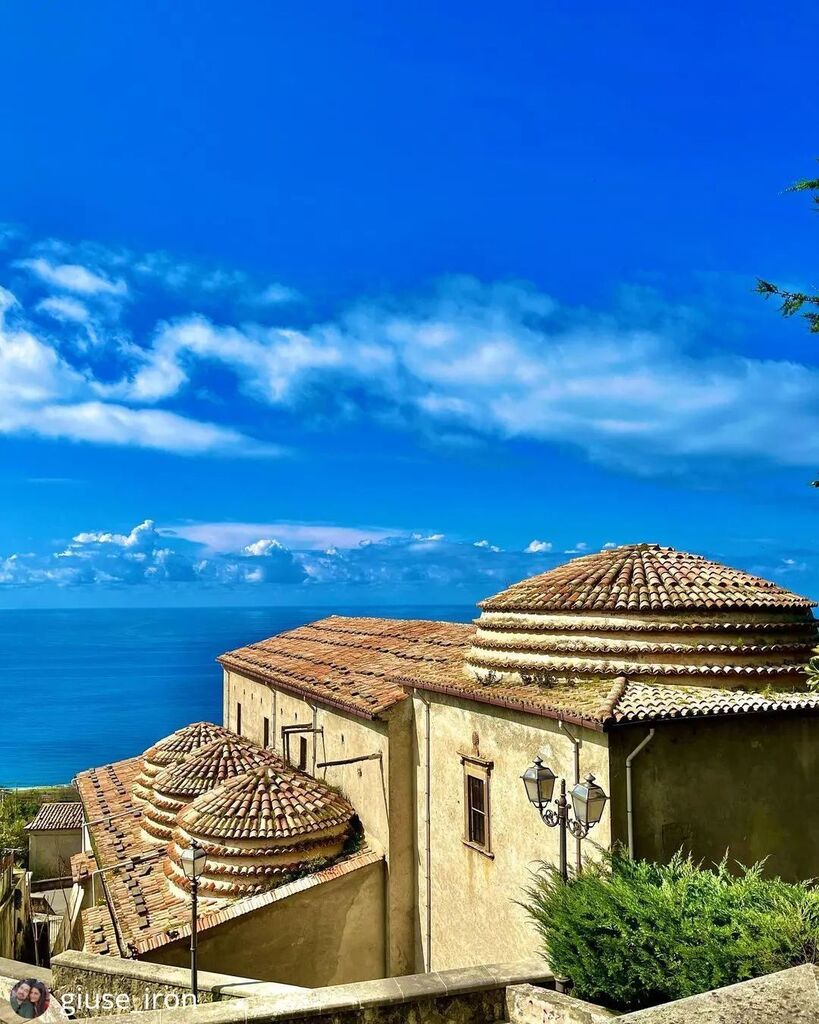 CalabriaTweet's tweet photo. Vista sul mare da Longobardi (CS). Grazie @giuse_iron per questo scatto!
#longobardi #cosenza #calabriatweet #borgo #borghi #borghitalia #paese #visititaly #visit #travel #viaggiare #calabriadaamare #fotografia #photography #beautifuldestinations #archil… https://t.co/a580mWdSuH https://t.co/00zctdTj51