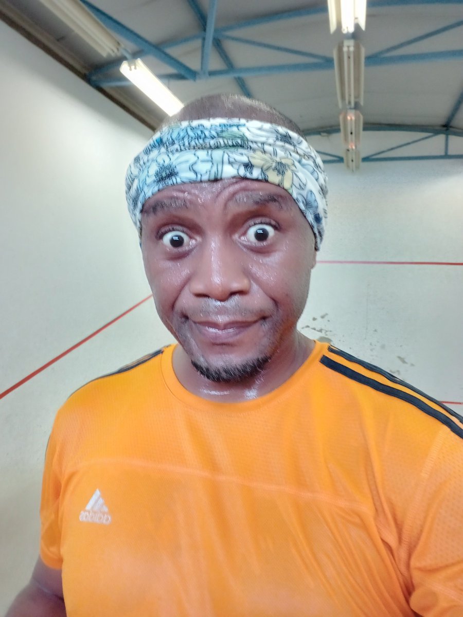 Mshishi6's tweet photo. If you can't beat them, SQUASH them! ๐ค
#squashlife #squashaddict
#FetchYourBody2023 https://t.co/43jFVQ0aFD