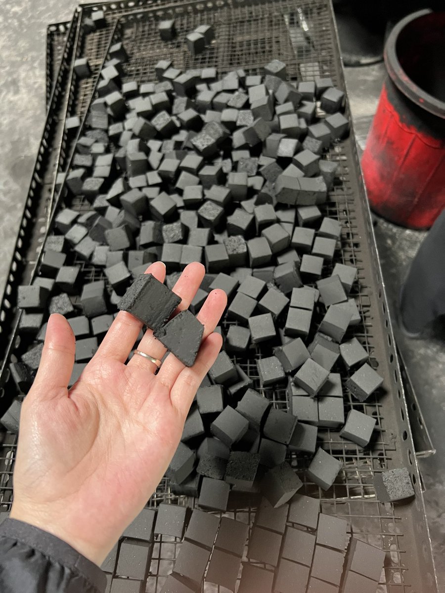 phoenixcharcoal's tweet image. Shisha charcoal for hookah
Tel: 84 9065452 05 
#charcoal #briquettes #coconutshells #coconutcharcoal