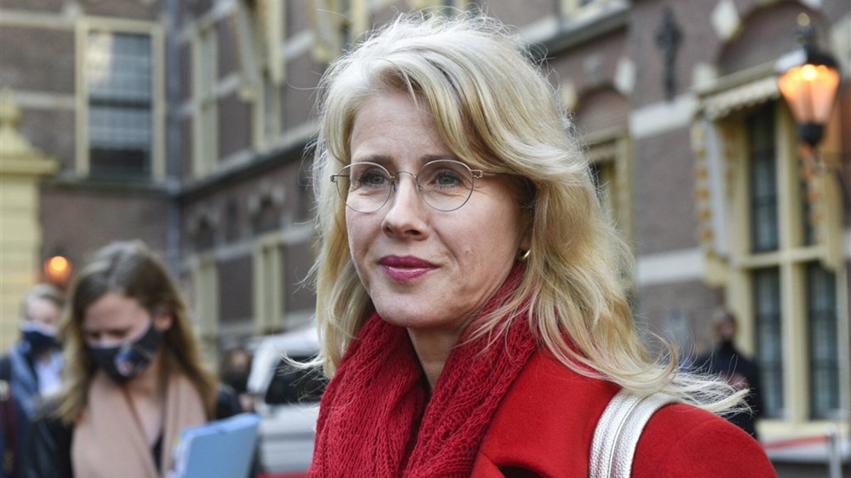 wouterkeller's tweet image. Mona: &quot;NL is inmiddels een #dichtgeregeld land geworden waar de overheid de #maakbaarheidsbeloften niet meer na kan komen. 

Onder een groot geloof in #modellen is de overheid VASTGELOPEN. Groningen en Toeslagen zijn de #schandvlekken daarvan..&quot;

monakeijzer.nl/2023/03/18/ik-…