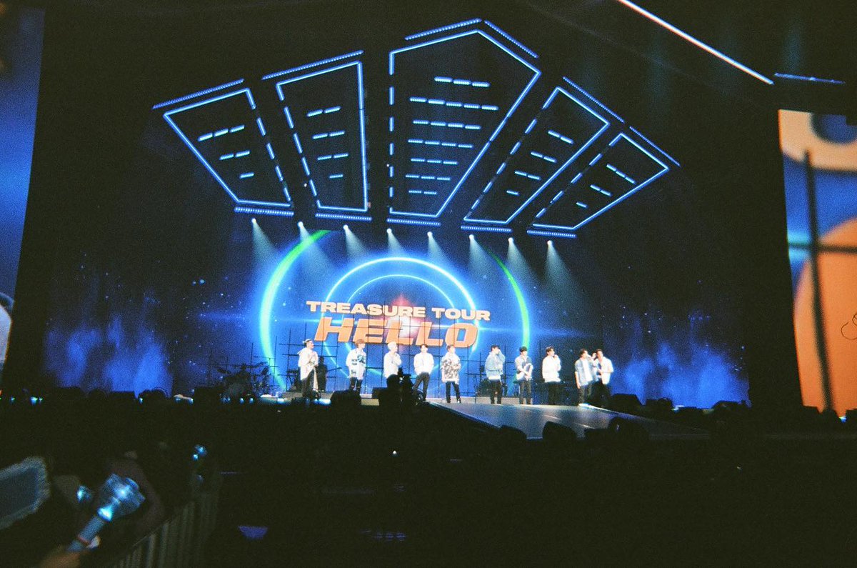 Treasure_italia's tweet photo. 210323
[IG @/yg_treasure_official]
" [TREASURE WORLD MAP] EP.7 KYOCERA DOME BEHIND PHOTO" 

(1/3)
#TREASURE #트레저 #TREASUREWORLDMAP #트월맵 #EP_7 #KYOCERA #OSAKA #YG https://t.co/yRE716PE6Q