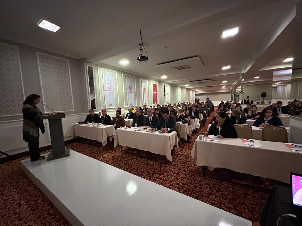 MehmetMtal's tweet photo. METEK III Projesi kapsamında mesleki ve teknik eğitimde kalite uygulamalarının sürdürülebilirliğini sağlamak ve Mesleki Eğitim ve Öğretimde Avrupa Kalite Güvencesi (EQAVET) Ağına katılımı artırmak amacıyla uzmanlar Fulya SÜRMEN ve Çağdaş KUNT' un sunumlarıyla verimli geçen... https://t.co/5NDAo8Wkmw