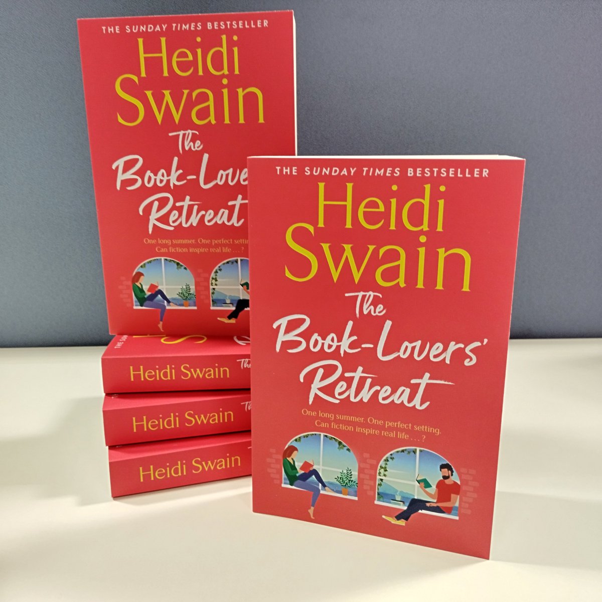 To celebrate publication of <a href="/Heidi_Swain/">Heidi Swain 🌞🧡🌞</a>'s brand new novel #TheBookLoversRetreat, I've got 3 copies to giveaway! 

Simply RT&amp;Follow by 25/4 to get your name in my Big Hat of Chance to enter the giveaway. First 3 names out of the hat at noon will #WIN.

simonandschuster.co.uk/books/The-Book…
