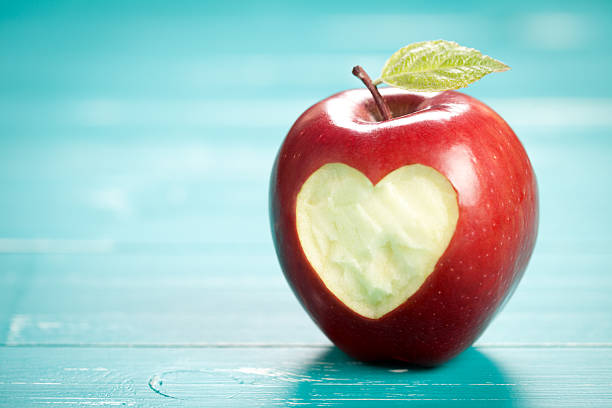 es_repera's tweet photo. #BuenosDias y #FelizMartes .
Ya estamos en #Primavera , la temporada de los colores y los sabores, de tener más luz durante el día y de hacer las cosas con mucho corazón ❤️. 
¿Le damos #color a la primavera?😉🍒🍍🍓
#Madrid #España #Sol #Sabor #BienvenidaPrimavera #Calor #Salud https://t.co/idzlFLj1Xh