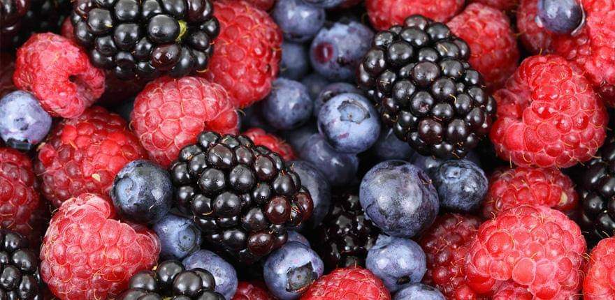 es_repera's tweet photo. #BuenosDias y #FelizMartes .
Ya estamos en #Primavera , la temporada de los colores y los sabores, de tener más luz durante el día y de hacer las cosas con mucho corazón ❤️. 
¿Le damos #color a la primavera?😉🍒🍍🍓
#Madrid #España #Sol #Sabor #BienvenidaPrimavera #Calor #Salud https://t.co/idzlFLj1Xh