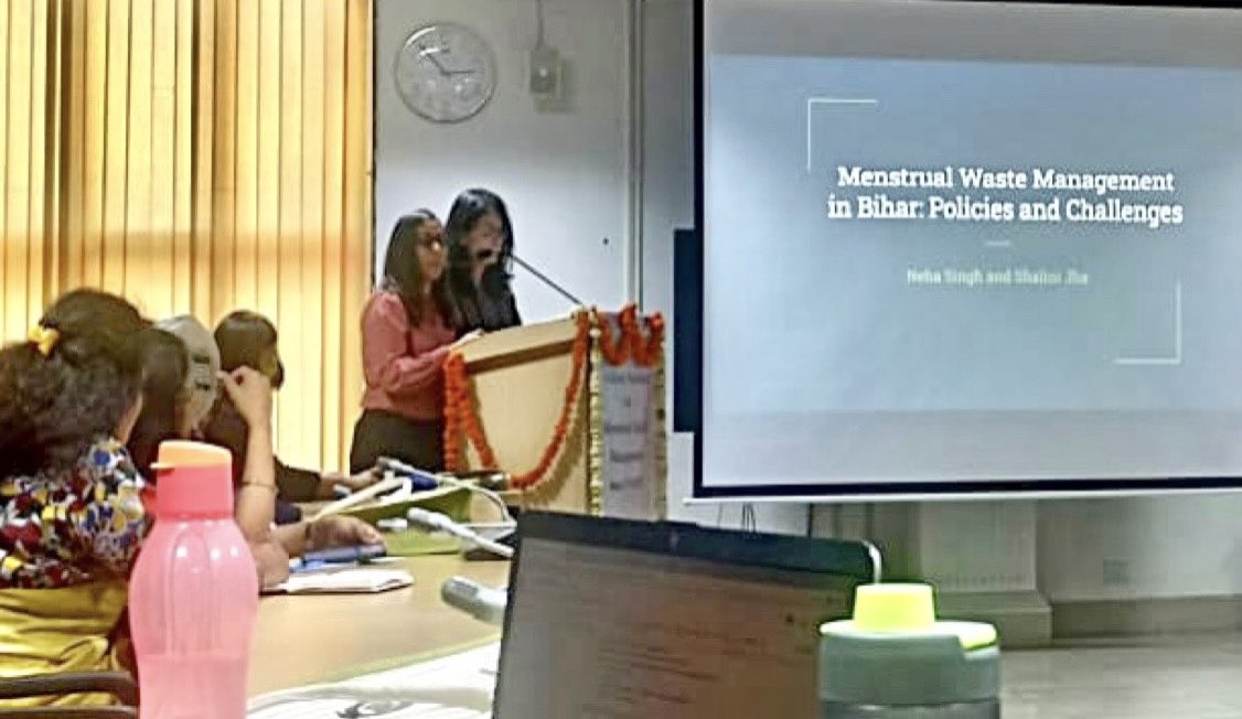 NehaSiingh_'s tweet photo. Had the privilege to officially introduce @bleedingblues_ and share our ground learnings with Academics, Researchers &amp; MHM Campaigners at the ‘National Seminar on Menstrual Health Management’ organised by Gender Champions of Dr. Ram Manohar Lohia National Law University, Lucknow https://t.co/mKfbPuGUJ9