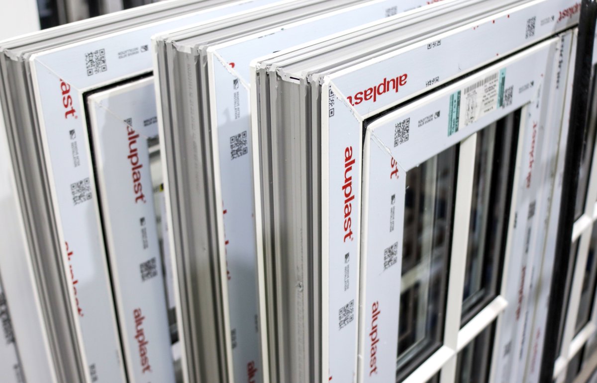 aluplastsystems's tweet photo. You want the looks, but you also want the security. Our flush casement window and our flush door have successfully passed the rigorous PAS24:2016 and BS6375-2:2009 testing procedures, making them robust, weather-tight and fully secure!

https://t.co/46CPqbJrkj
#Flush
#FullySecure https://t.co/cBgSL0uynF