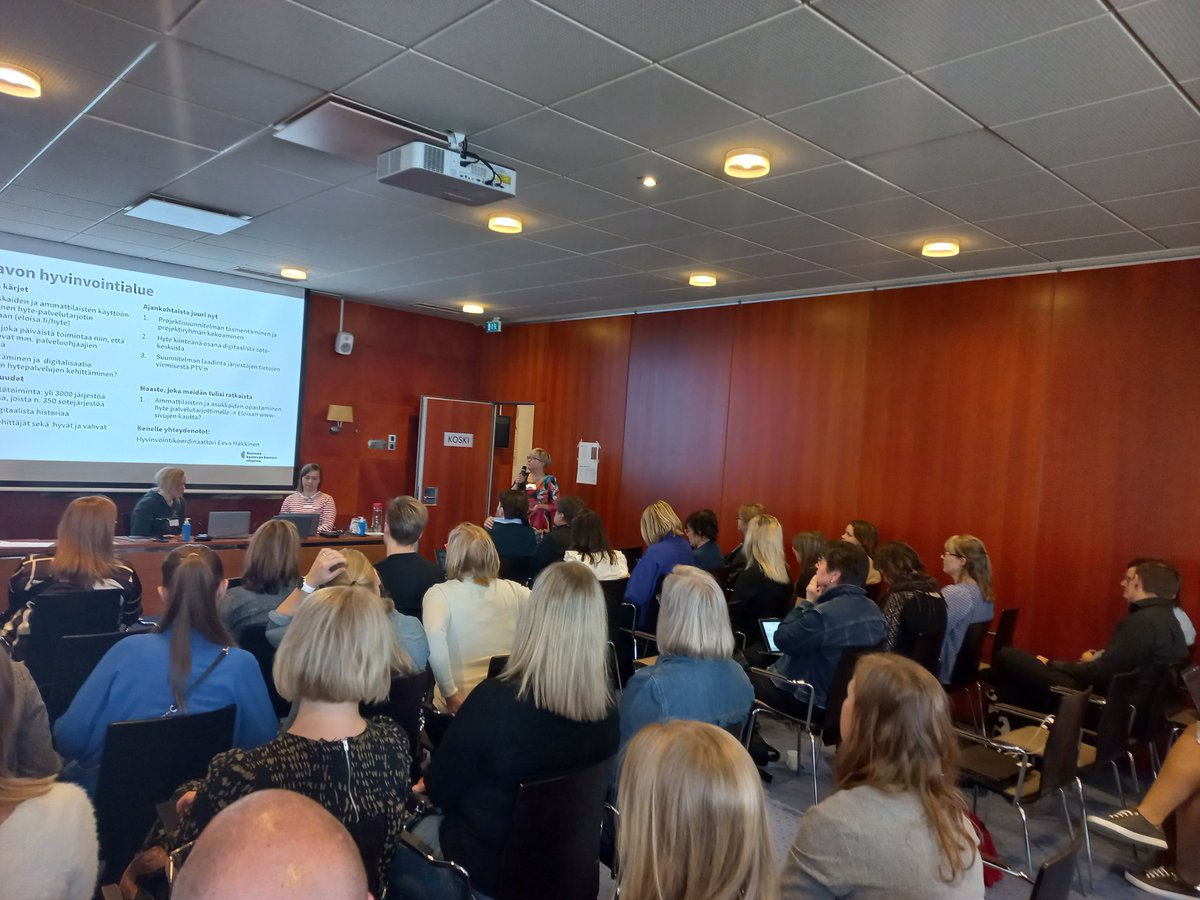 Etelä-Savossa vahvuus mm. erittäin vahva järjestökenttä. Hyteä tehdään yhdessä! Hienoja aluehankkeiden esityksiä päivä täynnä. #hyte #kunnat #järjestöt #Kestäväkasvu #hytepalvelutarjotin <a href="/PiaHakamaki/">Pia Hakamäki</a> @reettanick @NellaSavolainen <a href="/TapaniKa/">Tapani Kauppinen</a>