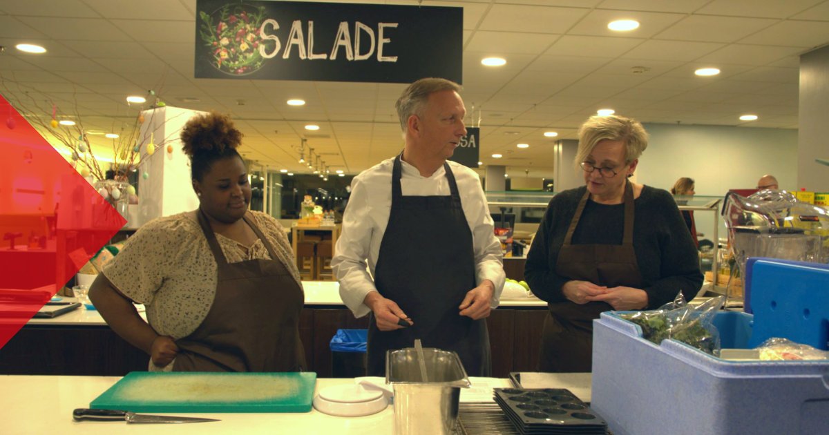 Na een maagverkleining moeten patiënten weer een nieuwe relatie met eten opbouwen. Om hen in de nazorg van hun maagverkleining te helpen, organiseert Franciscus Obesitas Centrum in samenwerking met Albron, een kookworkshop. Lees verder: bit.ly/3LM2eRY