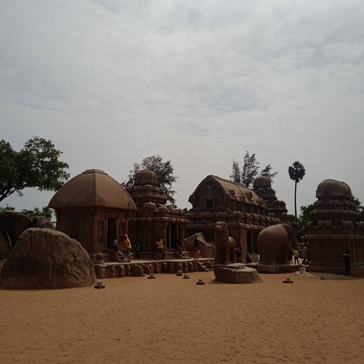 RelSrikanth's tweet photo. Mahabalipuram Panch Ratha

#mahabalipuram #mahabalipuramtemple #mamallapuram #mamallapuramtemple #tamilnadu #tamilnadutourism #india #incredibleindia #relangisrikanth https://t.co/Sctwcn6Ctn