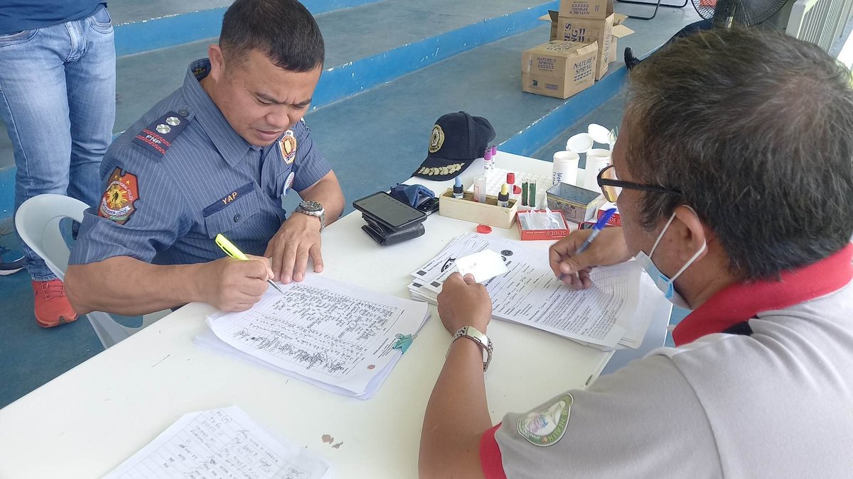 MisOccPPO's tweet photo. Dugo Sa Kapulisan Alang Sa Nanginahanglan 

 “Your little share of blood can give many years of life to someone”. https://t.co/Wa4xJIWtcv