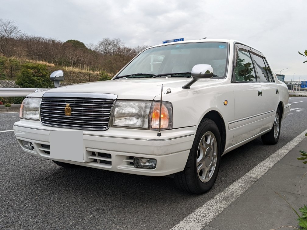 185_local's tweet photo. クラウンセダン GXS12 スーパーデラックスGが納車されました。ジムニーと2台体制になりました。クラウンセダン、コンフォート界隈の皆様よろしくお願いいたします。 https://t.co/4buPNrBLzo