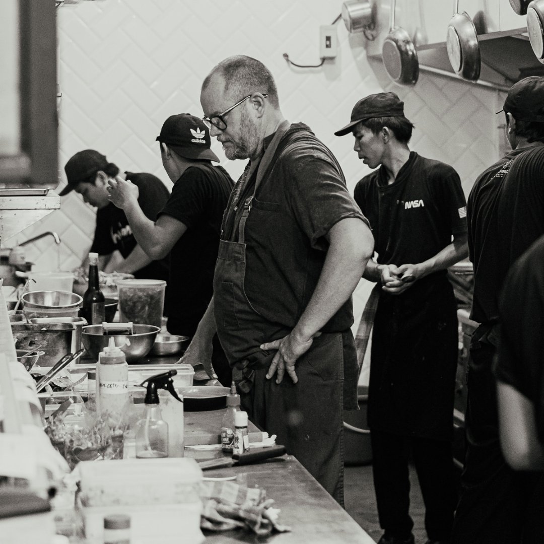 HujanLocale's tweet photo. Will Meyrick has stepped up his concentration game in the kitchen to bring you the best flavors around. https://t.co/SUc1tfHTQr