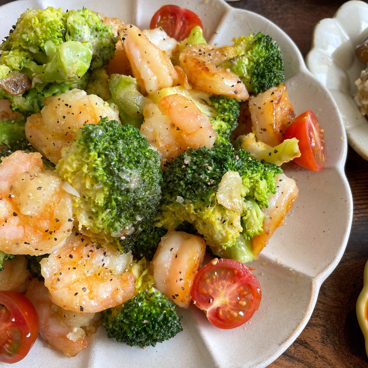 お箸が止まらない美味しさ♪『えびとブロッコリーのマヨ炒め』