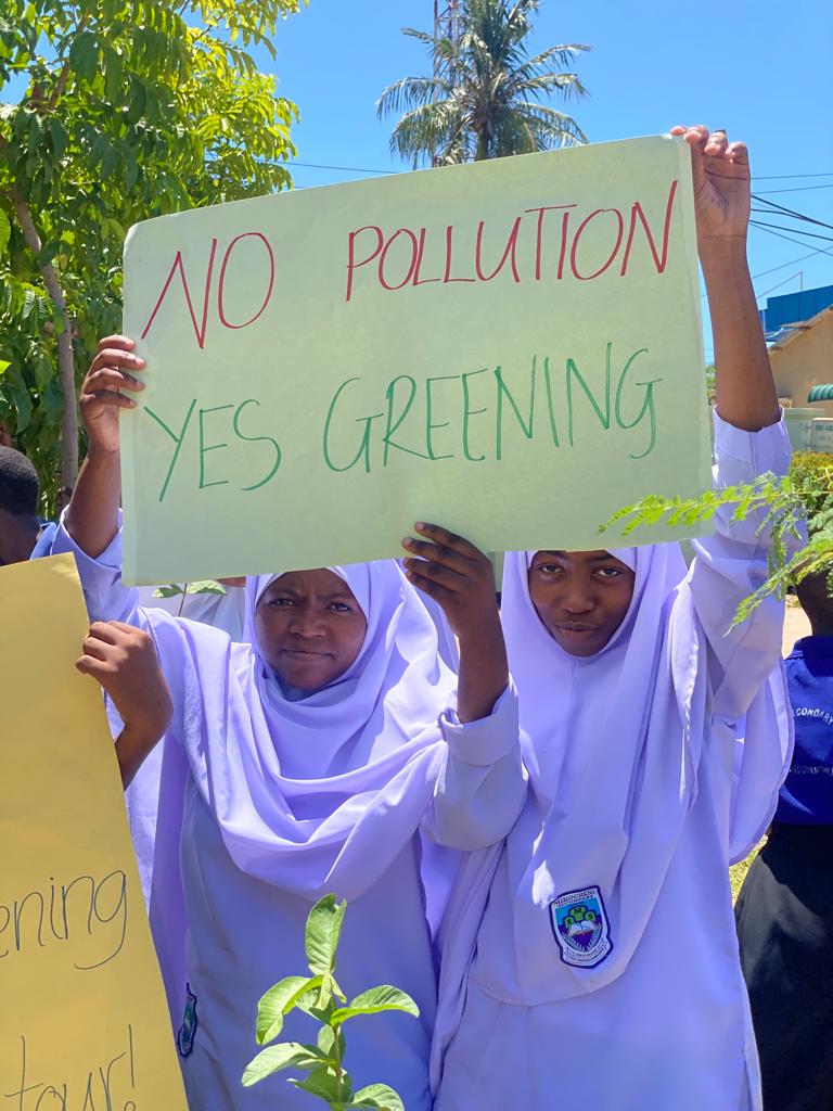 Happy World Forest Day! 
We're celebrating by remembering all the amazing trees we've planted with The Climate Hub Tanzania. 

Each one represents a step toward a healthier planet 🌍🌳 

#worldforestday 
#climatechange 
#greeningourfuture
#Greeningschoolstour2023