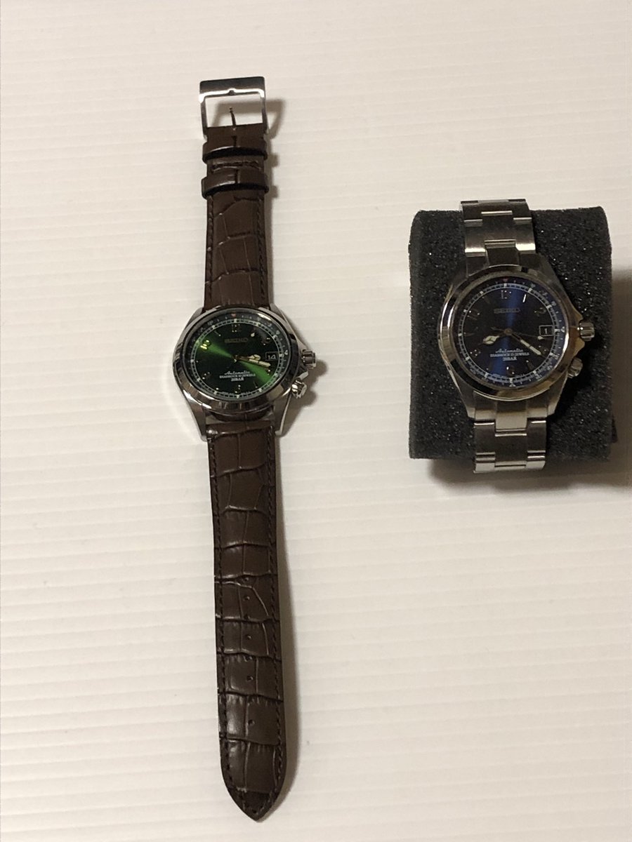REDWIN910's tweet photo. そういえば、腕時計コレクションの全部写した写真を撮ったことがないな〜と思い、パシャリ。
セイコーが多いですな〜。
しかも、写真写りが悪いww

お気に入りは、
ロードマーベル 、
アルピニスト（グリーン、ブルー）、
オメガのハーフロータのシーマスター。
(｀・∀・´)ドヤ https://t.co/BZNtMRAIJQ