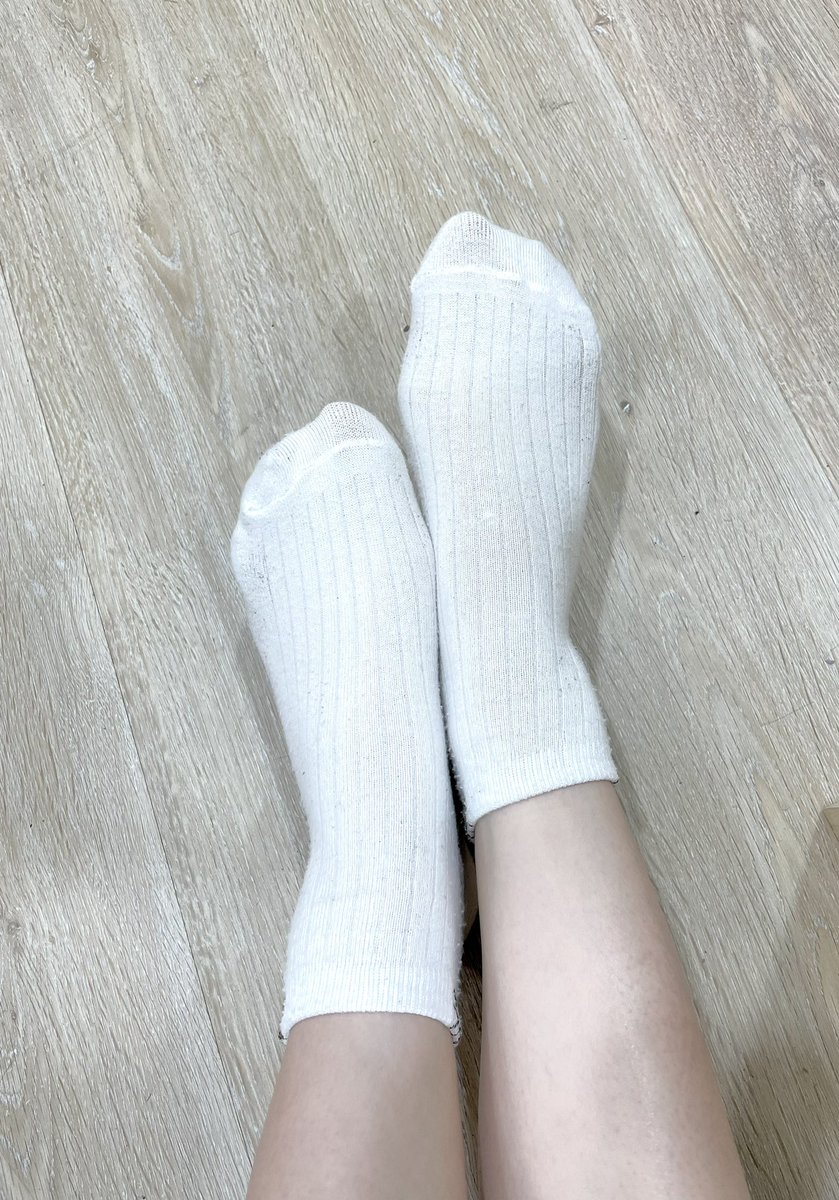 amber1634's tweet photo. 白色襪襪限量不條款販售中❤️
意者有禮貌私訊😊
#足控福利 #足控 #足控えめ #足 #腿控 #腿控福利 #腿 #足部 #原味絲襪 #原味襪 #原味襪子 #原味 #裸足 #戀足 #腳 #腳控 #腳趾 #腳趾控 #腳趾頭 #腳背 #腳底 #足趾 #素足 #美足 https://t.co/vCCTIlu8zf