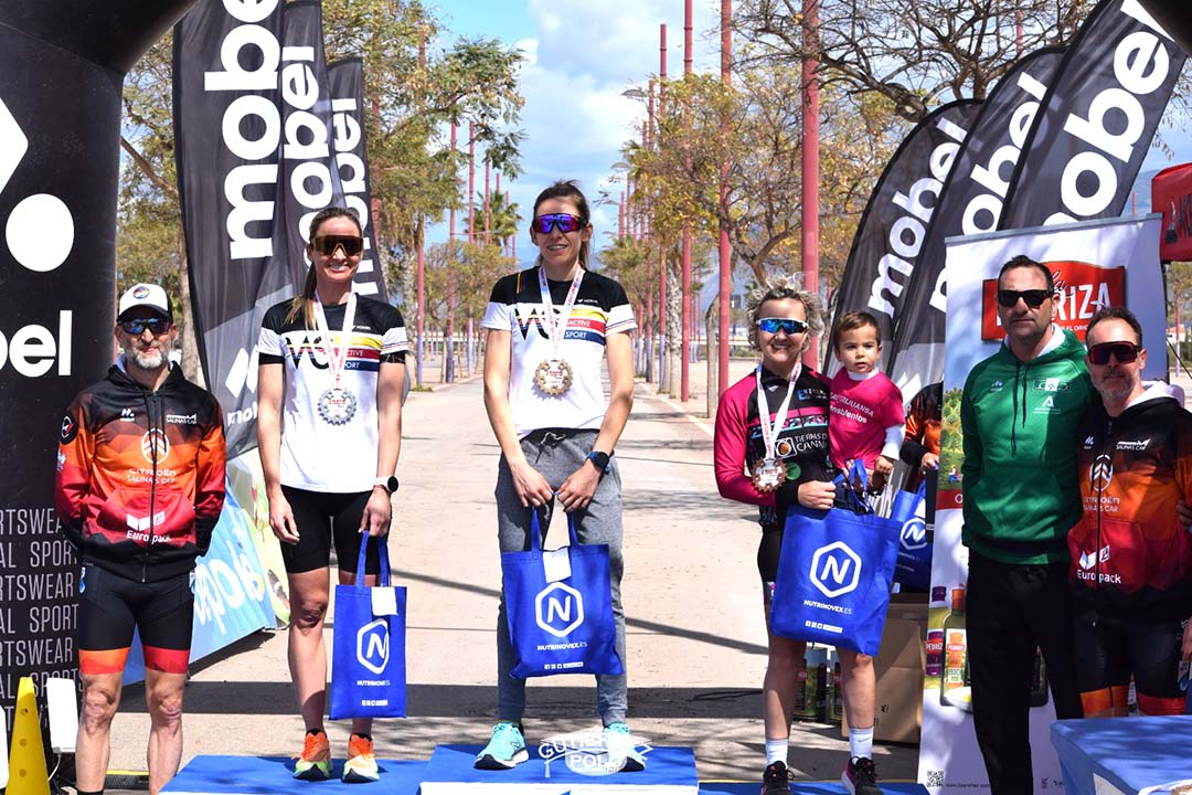 LaPEDRIZAFJ's tweet photo. ACEITES LA PEDRIZA ha querido apoyar como en otras ocasiones el deporte base, colaborando en el X Duatlón M1 Salinas Car organizado por el club🚴♂️
@c.t.mr1salinasca
Aportando Aceitunas Negras y Aceite de Oliva Extra Virgen
https://t.co/kAI33VlQcr
#Aceitedeoliva #fjsanchez https://t.co/2pEAbn6a3h
