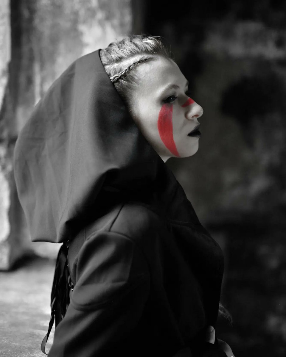 BrenadineL's tweet photo. Quelques photos noir et blanc d'un vieux shooting photo ! 

#modelphotography #cosplays #bnwphotography https://t.co/HboehbScIl