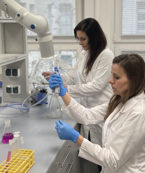 Tireless microbial killers in new nanocomposites: zurl.co/lkqg <a href="/PAN_akademia/">Polska Akademia Nauk</a>  #Biotechnology #biotech #dna #microbes #research #thinkerseek #bio #nanotech #nanotechnology